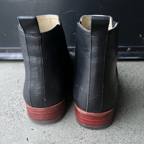 EUC Nisolo Everyday Chelsea Boot - Black Leather - Picture 8 of 10